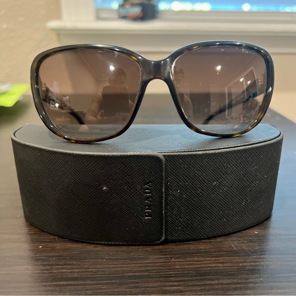 Prada SPR 05M 58-14-135 2AU-6S1 Sunglasses Tortoise Brown/ Black W/ Case